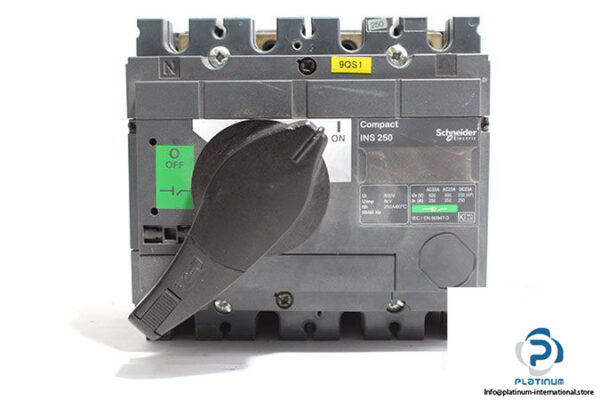 schneider-ins250-circuit-breaker-1