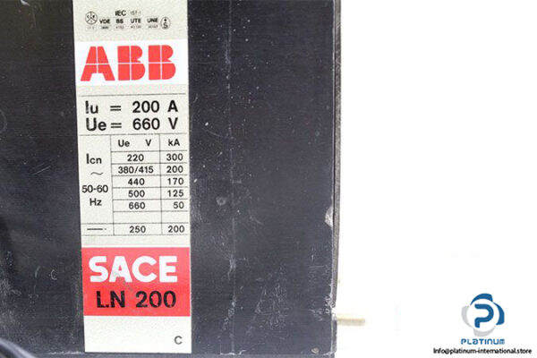 abb-ln-200-circuit-breaker-3-poles-3