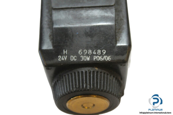 hydac-dg4v-3-6c-m-u-h7-60-solenoid-operated-directional-valve-2