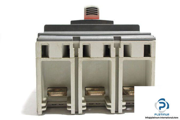 abb-tmax-xt3d-250-circuit-breaker-4-poles-2