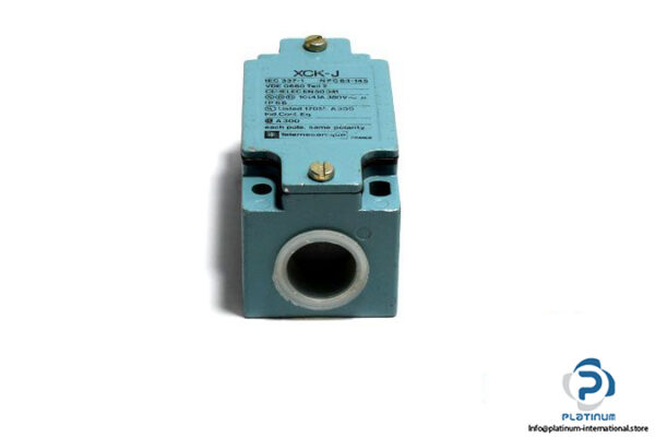 telemecanique-zck-j2-limit-switch-body-3
