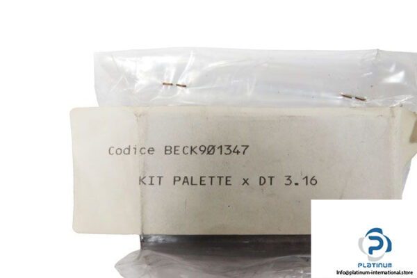 becker-90134700007-carbon-vanes-4