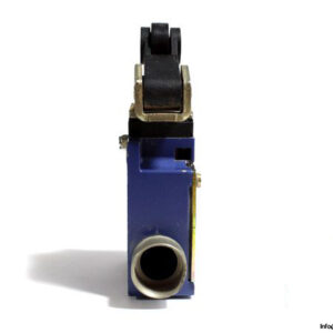 telemecanique-zck-m1-limit-switch-with-roller-3