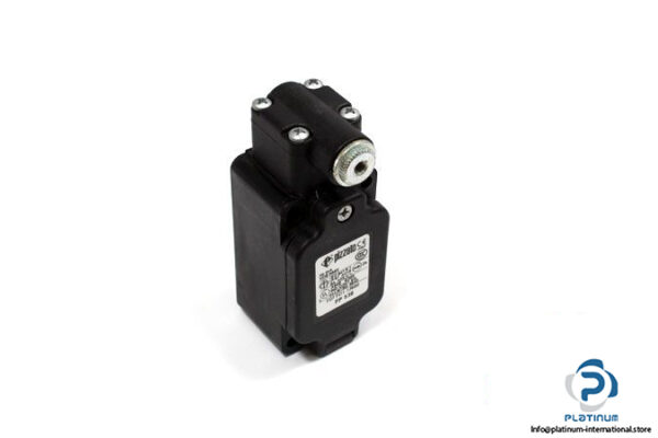pizzato-FP-538-position-switch