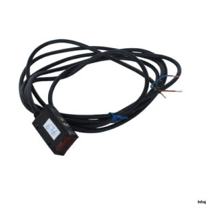 omron-e3s-ad11-diffuse-reflective-sensor