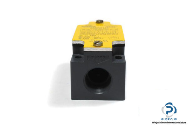 cema-114fcb11f-position-switch-2