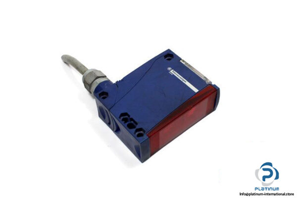 schneider-xux9arcnt16-photoelectric-polarized-sensor-2