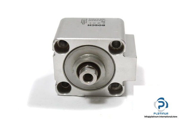 bosch-0-822-010-540-compact-cylinder-1