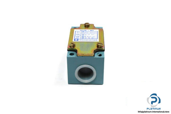 telemecanique-xck-b1-position-switch-3