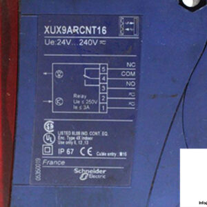schneider-xux9arcnt16-photoelectric-polarized-sensor-4