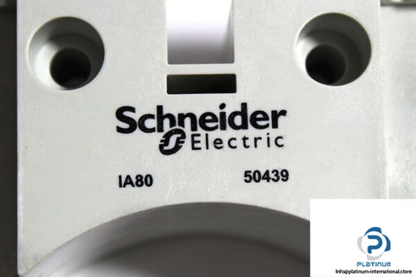 schneider-50439-closed-toroid-3-2