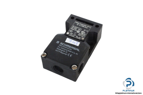 schmersal-az-16-zvrk-m16-safety-switch-new