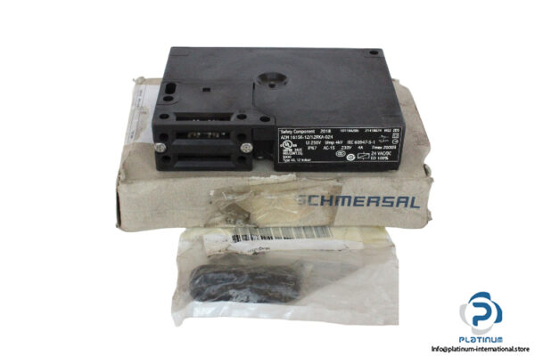 schmersal-azm-161sk-12_12rka-024-solenoid-interlock-new