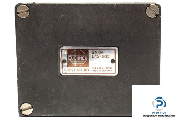 euchner-SN04-D12-502-limit-switch-3