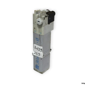 festo-537961-air-solenoid-valve-used-1