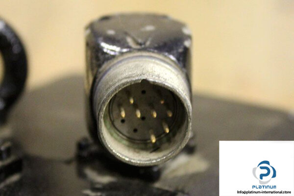 schneider-electric-sh32053p12f2000-servo-motor-sh3-205-2