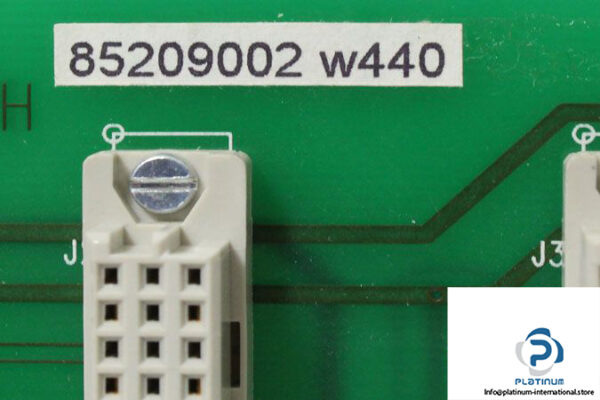 abb-85209002-w440-board-2