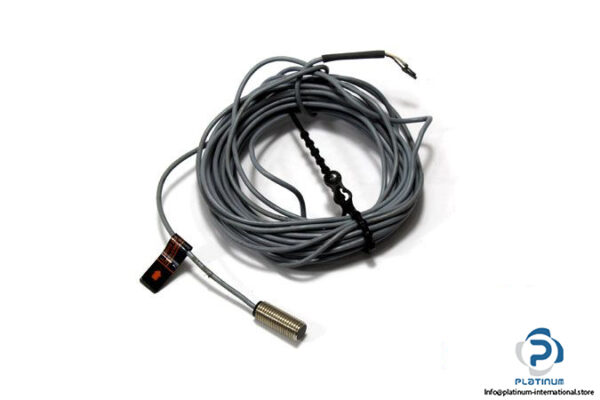 ifm-OE0007-OEE-V-through-beam-photoelectric-sensor-receiver