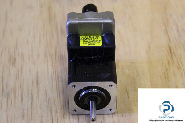 schneider-ilt2a422mc1a-integrated-drive-ilt-with-stepper-motor-2