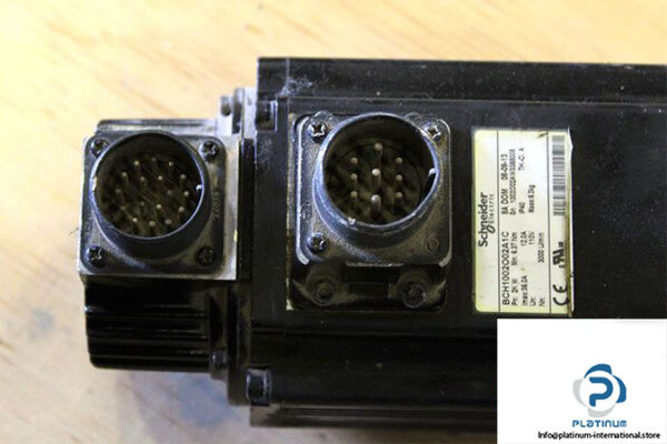 schneider-bch1002o02a1c-servo-motor-2