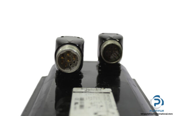 schneider-sh31402p01a2000-servo-motor-3