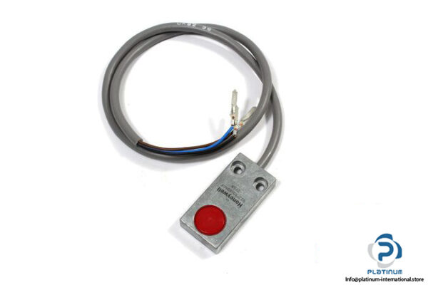 honeywell-922FS5-B9N-F-Z758-inductive-proximity-sensor