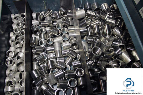 stainless-steel-threaded-coupling-2