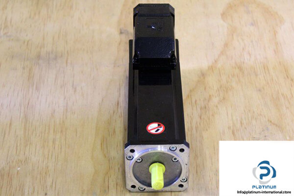 schneider-sm-070_60_010_p0_45_s1_b1-servo-motor-2