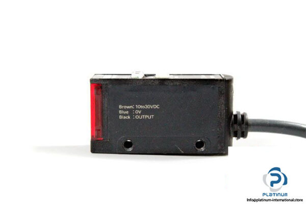 omron-e3s-ad32-photoelectric-diffuse-sensor-4