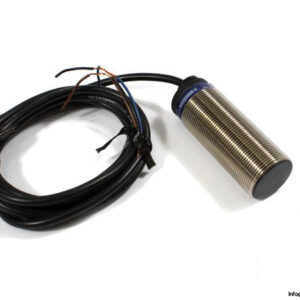 telemecanique-XSA-V11373-inductive-proximity-sensor