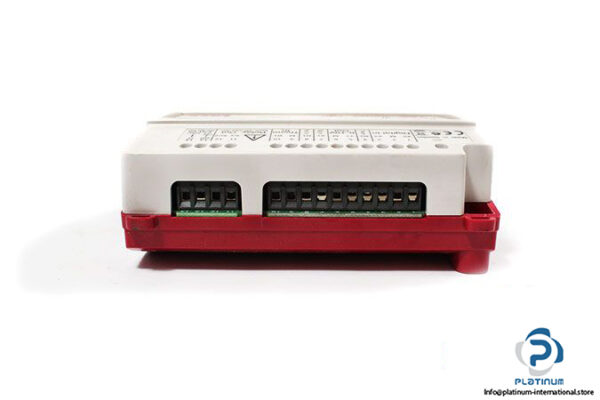 tac-xenta-100-controller-3