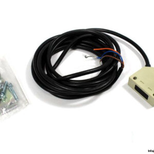 telemecanique-XUML-H0451-retro-reflective-sensor