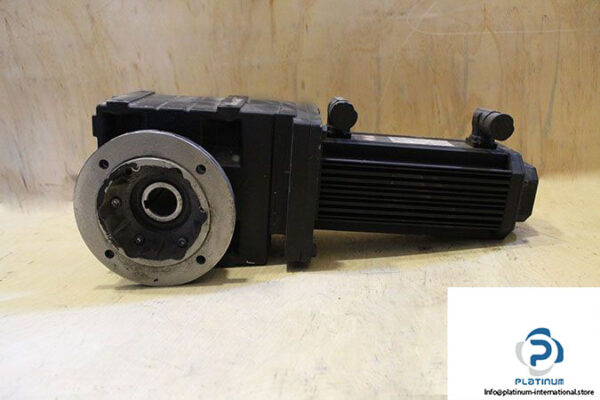 lenze-MDSKARS056-22-servo-motor-with-gear-GKS04-3A