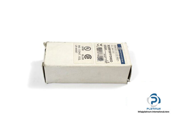 telemecanique-xu2b18pp340d-through-beam-photoelectric-sensor-3