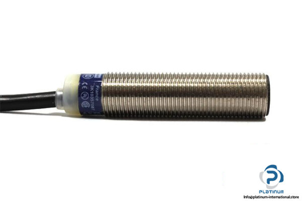 telemecanique-xs612b1pal2-inductive-proximity-sensor-4