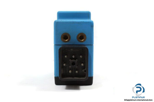 sick-wl36-b730-photoelectric-retro-reflective-sensor-3