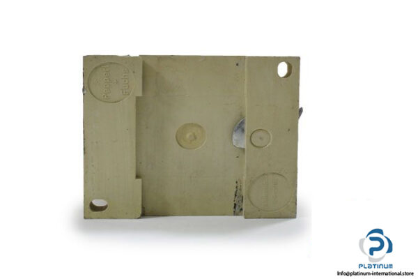 pepperlfuchs-we-77_ex-ut-transformer-isolated-amplifier-4