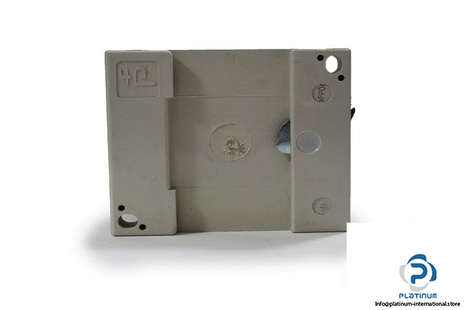 pepperlfuchs-we77_ex-ir-isolated-switch-amplifier-4