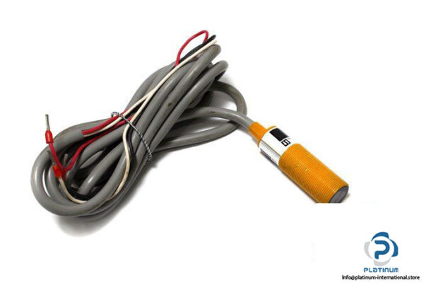 omron-E3F-DS10C4-photoelectric-diffuse-sensor