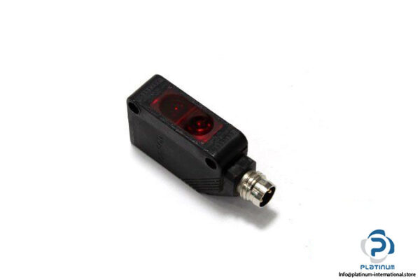 omron-E3Z-L86-photoelectric-diffuse-sensor