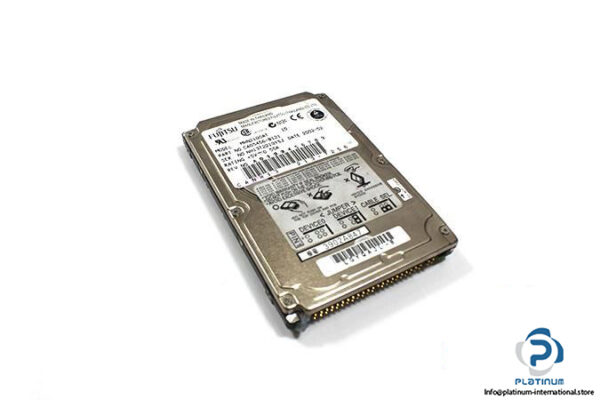 FUJITSU-CA05456-B121-DISK-DRIVE_675x450.jpg