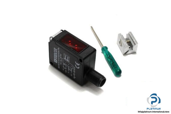 PEPPERLFUCHS-MLV13-8-4003240b73c-PHOTOELECTRIC-DIFFUSE-SENSOR_675x450.jpg