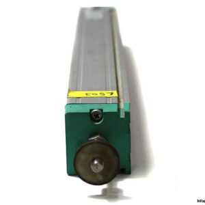 GEFRAN-LTM-200-S-RECTILINEAR-DISPLACEMENT-TRANSDUCER3_675x450.jpg