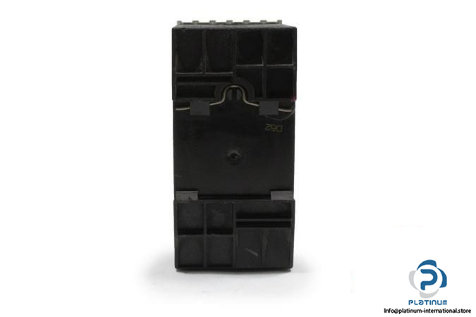 SIEMENS-3TK2825-1AL20-SIRIUS-SAFETY-RELAY-WITH-RELAY-RELEASE-CIRCUITS4_675x450.jpg