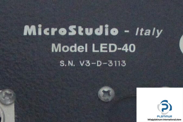 MICROSTUDIO-LED-40-CONTROL-PANEL6_675x450.jpg
