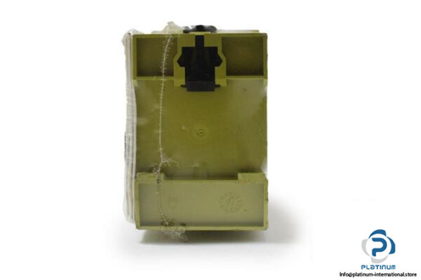 PILZ-PZE-X5-24VDC-5NO-SAFETY-RELAY7_675x450.jpg