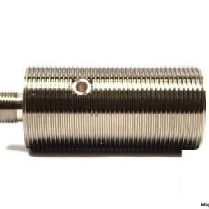 PEPPERLFUCHS-NBB10-30GM60-E3-V1-INDUCTIVE-SENSOR4_675x450.jpg