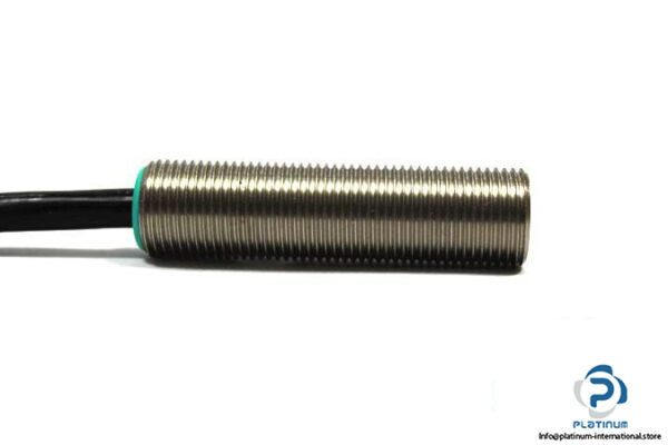 PEPPERLFUCHS-MJ60-12GM-E2-MAGNETIC-PROXIMITY-SWITCH5_675x450.jpg