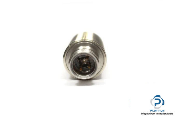 PEPPERLFUCHS-NBB5-18GM50-E2-V1-INDUCTIVE-SENSOR5_675x450.jpg