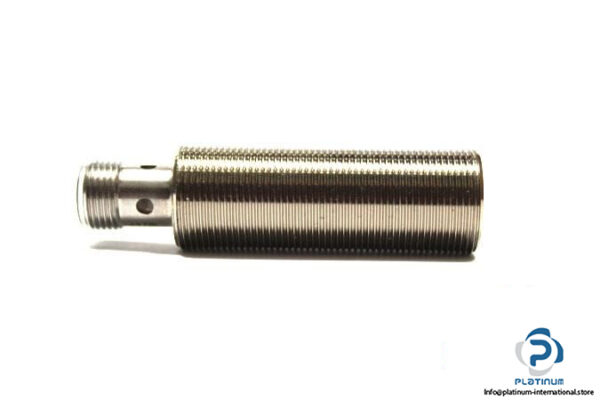 PEPPERLFUCHS-NBB8-18GM50-E2-V1-INDUCTIVE-SENSOR6_675x450.jpg